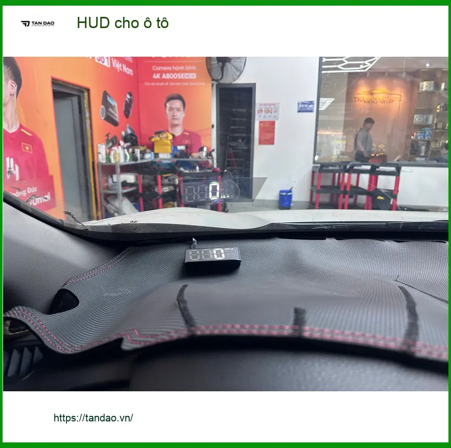 Anh Duy lắp HUD cho Honda HR-V tại Quận 12 vì cần hiển thị tốc độ ngay tầm nhìn ảnh thực tế 2