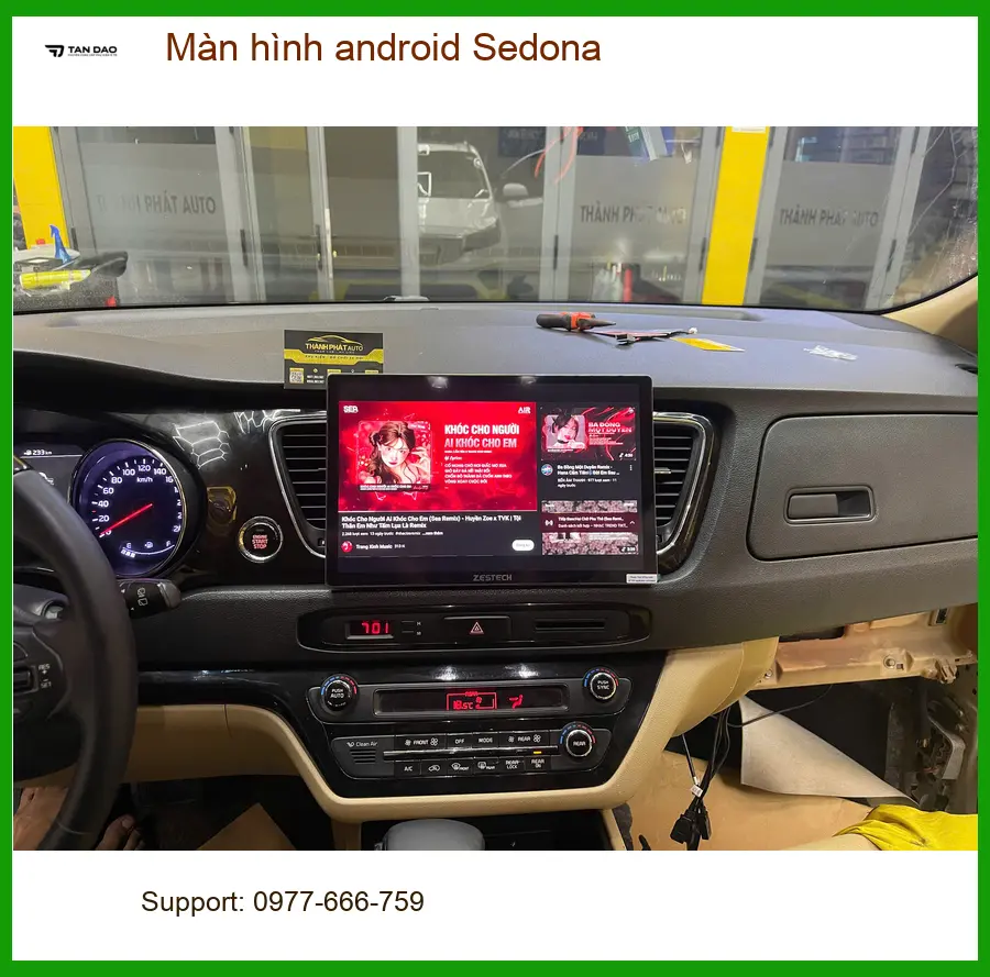 Chú Tấn lắp màn hình Android cho Kia Sedona tại Quận 9 để tiện theo dõi bản đồ và giải trí ảnh thực tế 3