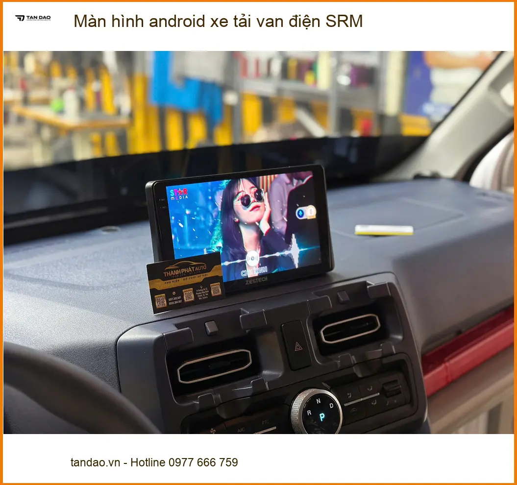 Chú Vĩnh lắp màn hình android xe tải van điện SRM tại Quận 12 uy tín, giá tốt ảnh thực tế 5
