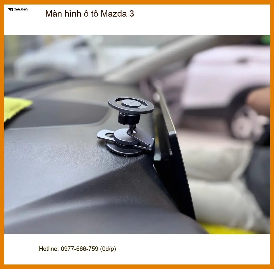 Anh Tùng lắp màn hình ô tô Mazda 3 Quận 9 để trải nghiệm giải trí đỉnh cao ảnh thực tế 2