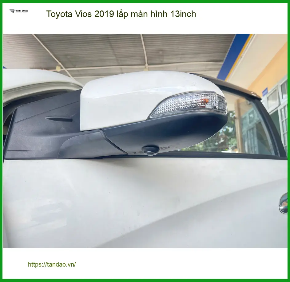 Anh Khải lắp màn hình 13inch cho Toyota Vios 2019 tại Quận 9 để nâng tầm trải nghiệm lái xe