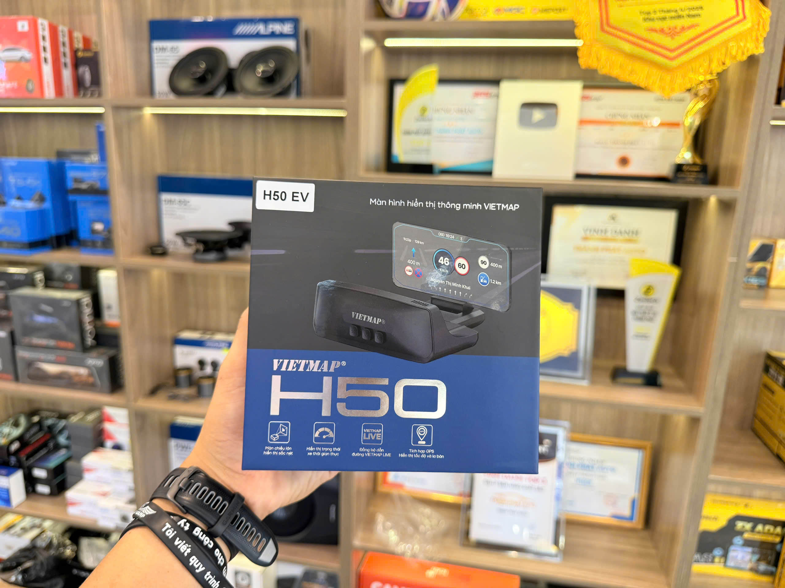 HUD Vietmap H50 cho xe VF3