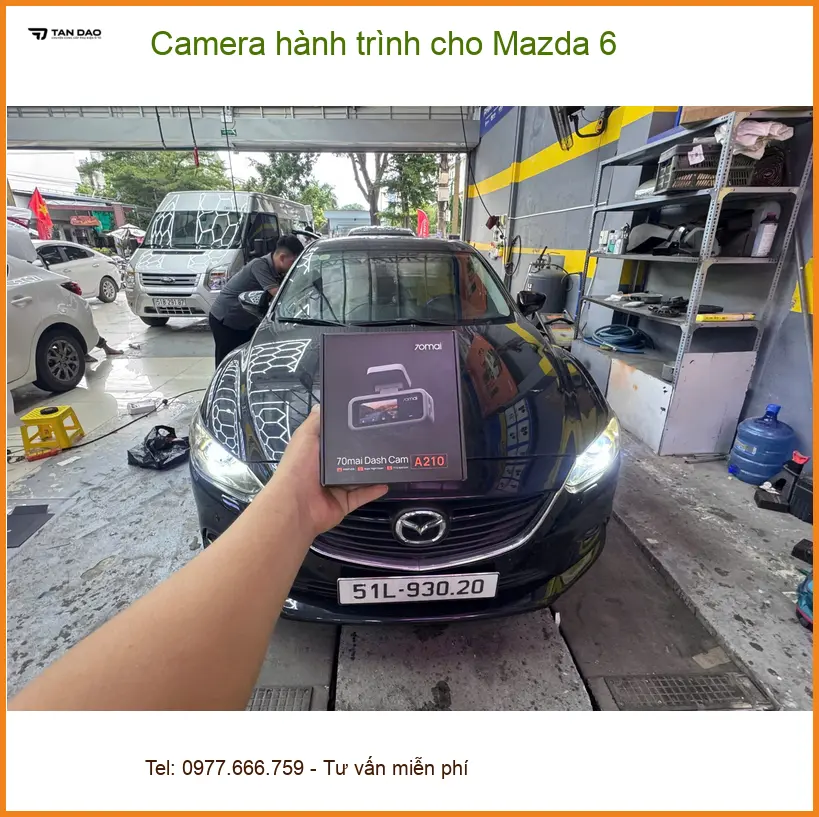 Chị Thảo lắp Camera hành trình cho Mazda 6 tại Quận 9 để ghi lại hành trình ảnh thực tế 3