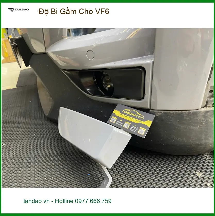 Chị Mai Anh độ bi gầm cho VinFast VF6 tại Quận 9 vì đèn zin không đủ sáng khi trời mưa