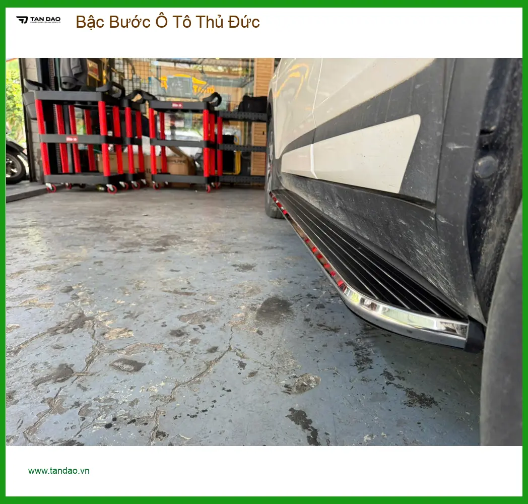 Cô Thư lắp Bậc Bước Ô Tô chính hãng Kia Sorento tại Thủ Đức ảnh thực tế 2