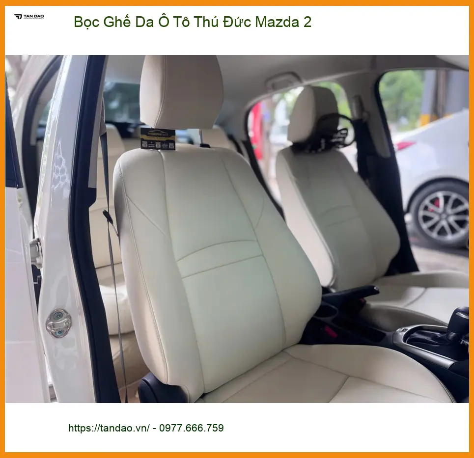 Anh Quý bọc ghế da ô tô Mazda 2 tại Thủ Đức để nâng tầm không gian xe