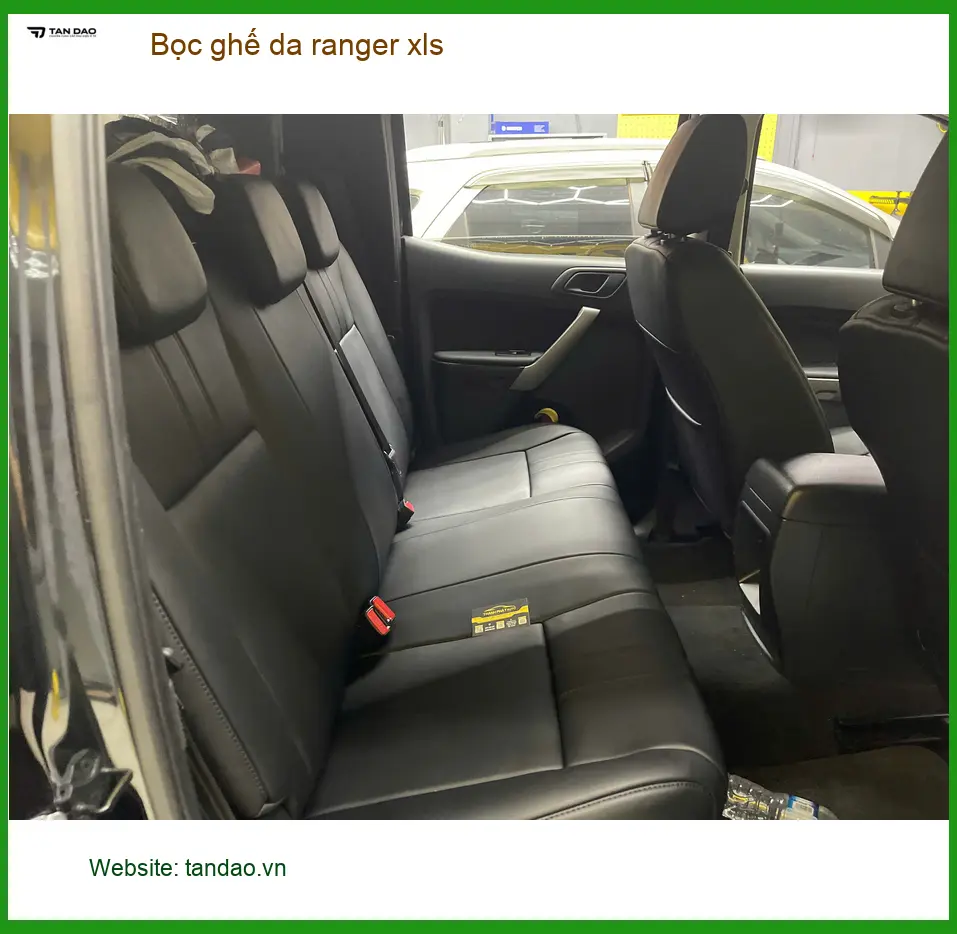 Anh Khải bọc ghế da Ranger XLS tại Quận 2 để nội thất xe thêm sang trọng ảnh thực tế 2