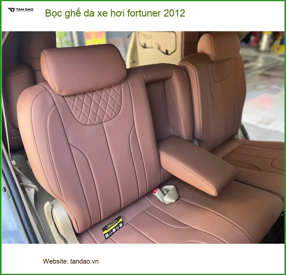 Anh Cường bọc ghế da Toyota Fortuner 2012 tại Quận Tân Bình ảnh thực tế 4