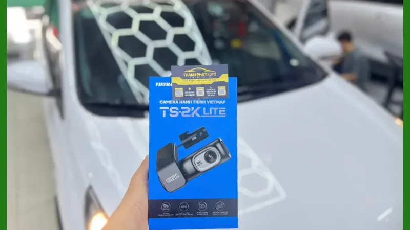 Anh Tùng lắp Cam Hành Trình Vietmap Ô Tô cho Honda CRV ở Quận 9