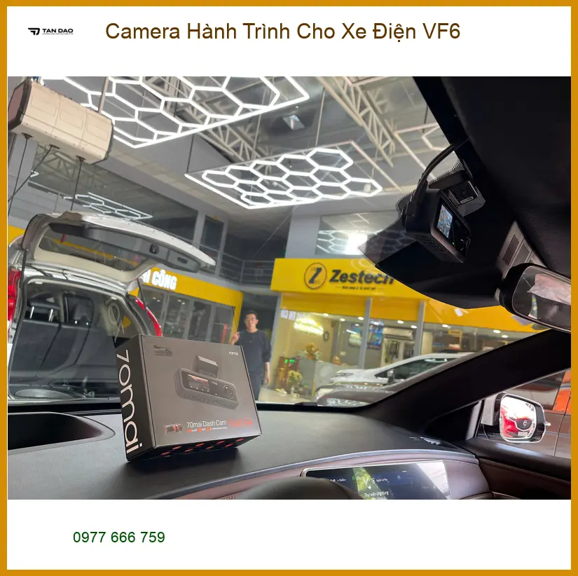 Anh Phước Thành lắp Camera Hành Trình cho VinFast VF6 tại Quận 9 ảnh thực tế 2