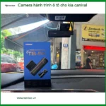 Anh Thành lắp camera hành trình cho Kia Carnival tại Quận 1 an toàn hơn