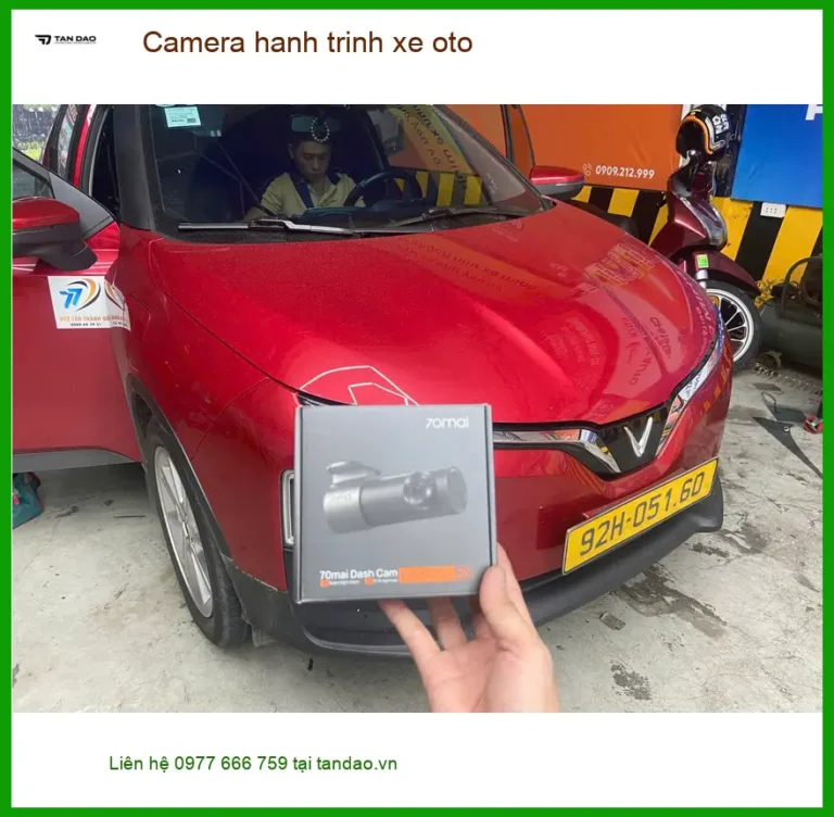 Anh Trọng lắp Camera hành trình xe ô tô cho Honda CRV tại Nhà Bè