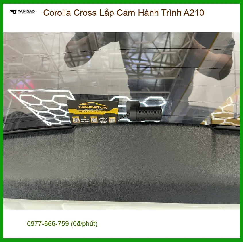 Anh Khang lắp Cam Hành Trình A210 cho Corolla Cross ở Quận 9 để an tâm khi di chuyển ảnh thực tế 3