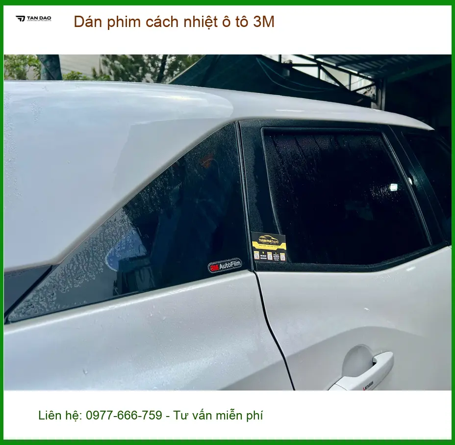 Anh Nam dán phim cách nhiệt 3M cho Toyota Corolla Cross ở Quận 4. ảnh thực tế 3