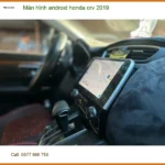 Anh Duy lắp màn hình Android Honda CRV 2019 tại Quận 6 để tiện theo dõi bản đồ và giải trí
