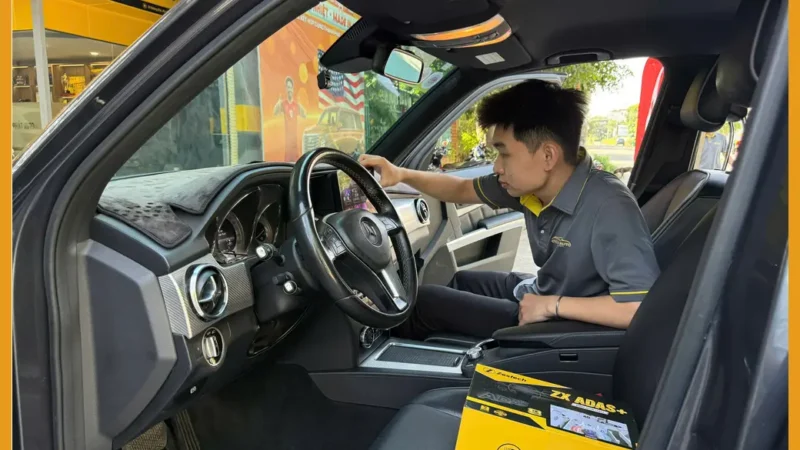Chị Thảo lắp Màn Hình Android Ô Tô cho Hyundai Accent tại Thủ Đức để tiện xem bản đồ