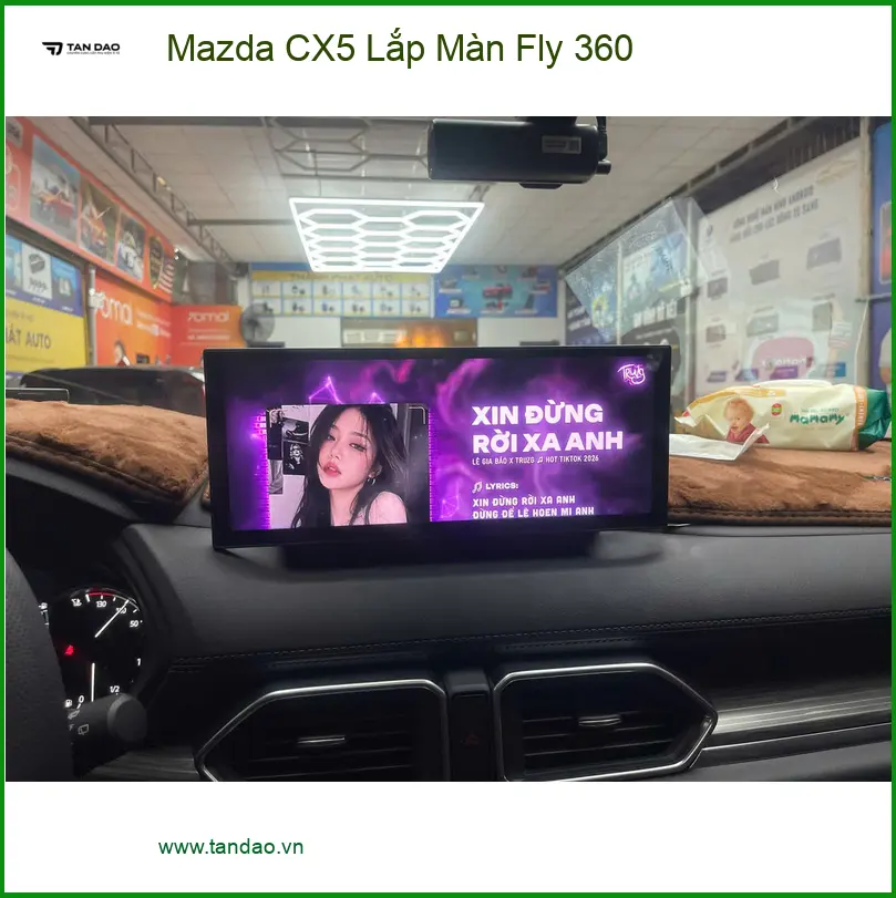 Anh Tấn Lắp Màn Fly 360 cho Mazda CX5 tại Quận 12 để lái xe an toàn hơn ảnh thực tế 3