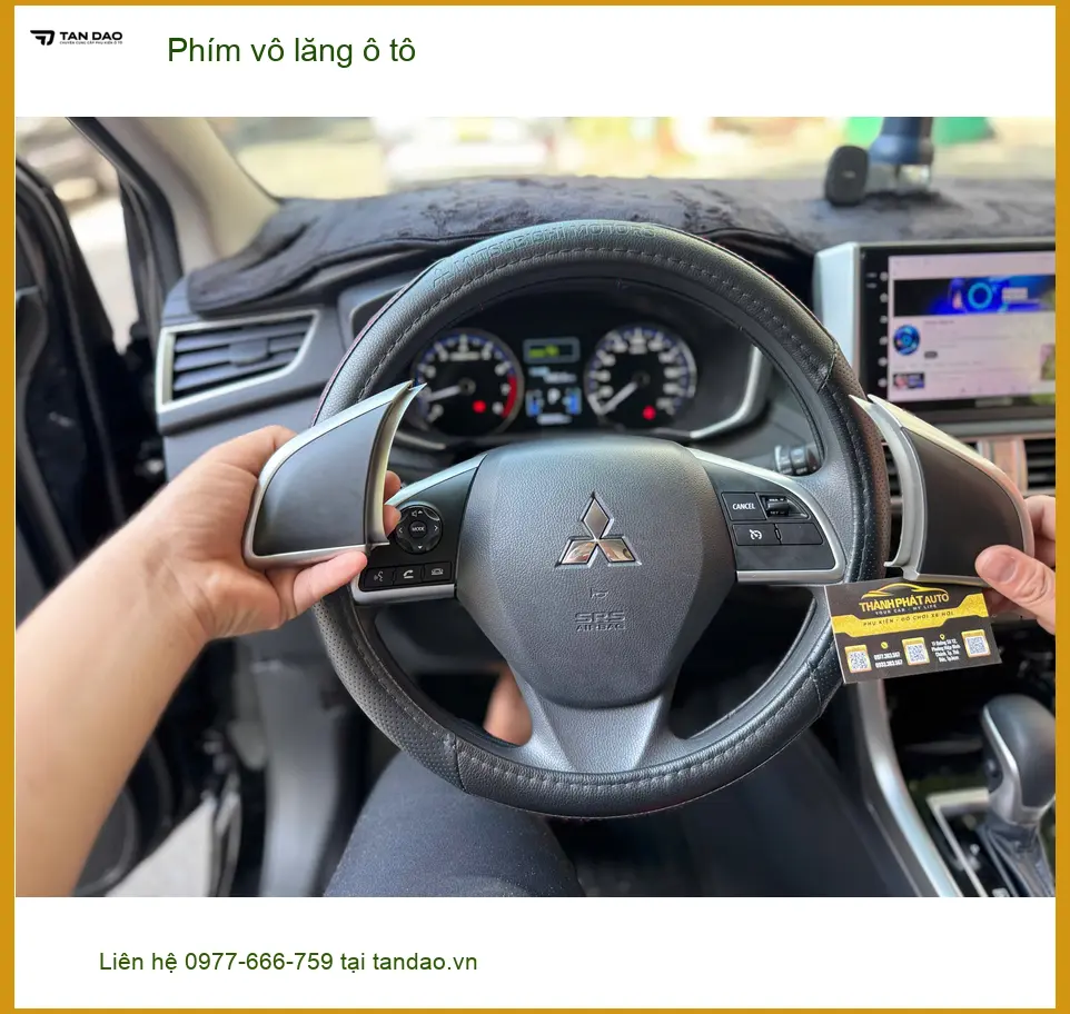 Anh Hưng lắp phím vô lăng ô tô cho Kia K3 tại Quận Bình Thạnh để thao tác thuận tiện hơn